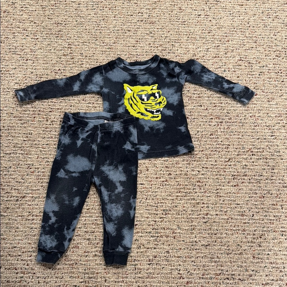 Kids Black Tie-Dye Pajamas with Tiger Print